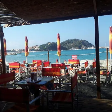 Elisabetta Sestri Levante