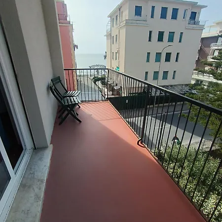 Elisabetta 3* Сестри-Леванте