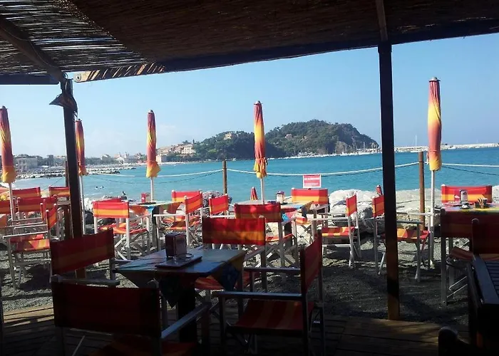 Elisabetta Sestri Levante